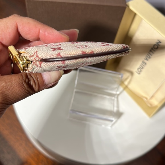 Louis Vuitton Monogram Mini Lin coin case in EUC - Picture 8 of 17